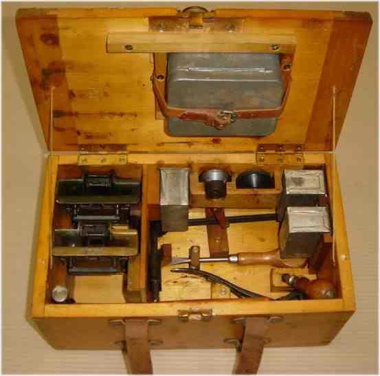tool box for the vickers gun